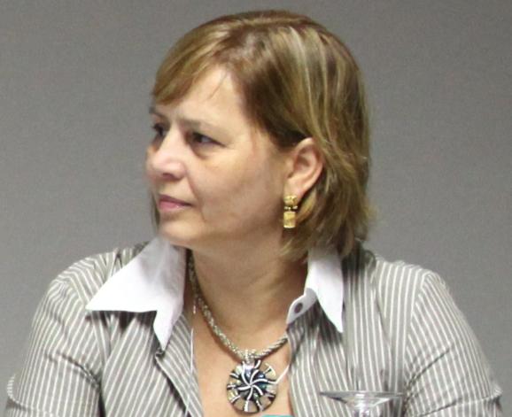 Claudia Regina Bonini Domingos Claudia Regina Bonini Domingos